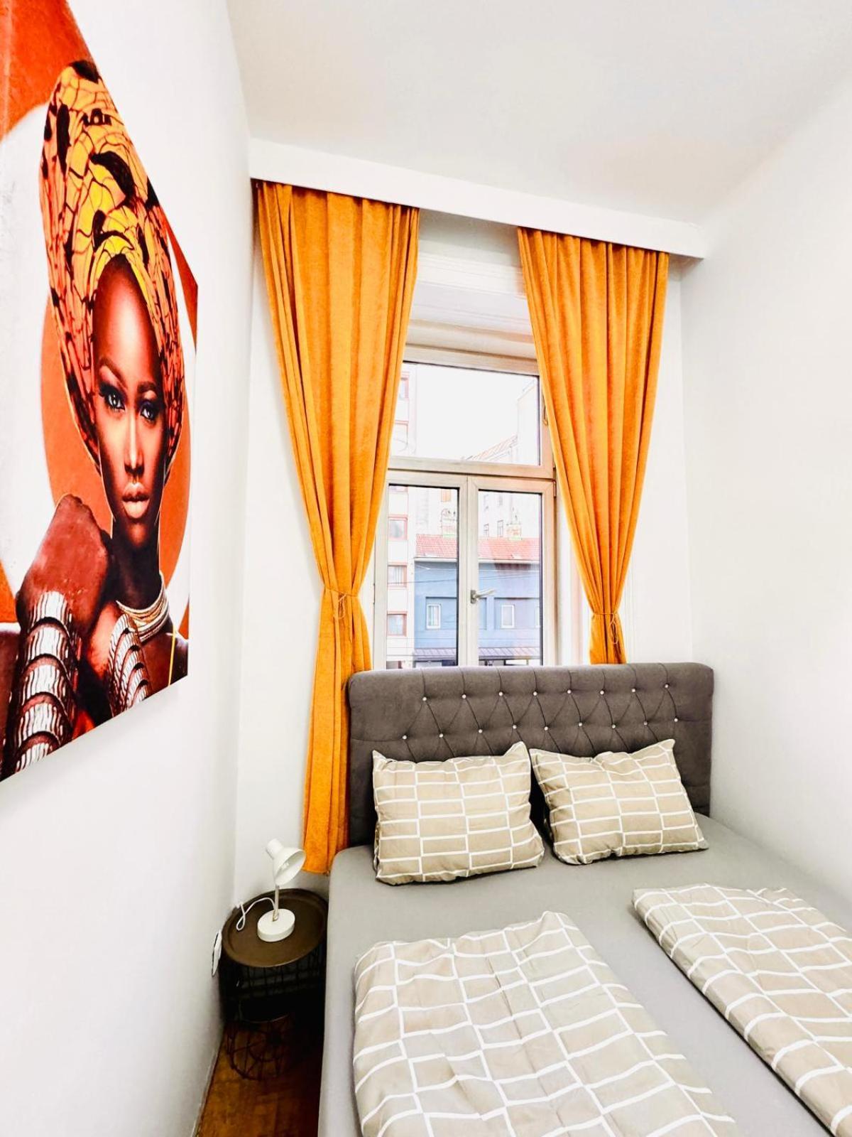 Cozy 9Br Shared Apartment, Only 12Min Walk To Augarten Viena Exterior foto